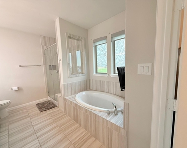 15782 Cairnwell Bend Drive - Photo Thumbnail 21