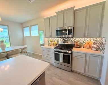 15782 Cairnwell Bend Drive - Photo Thumbnail 12