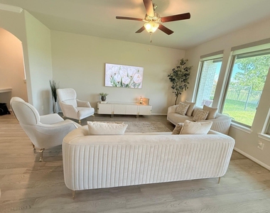 15782 Cairnwell Bend Drive - Photo Thumbnail 8