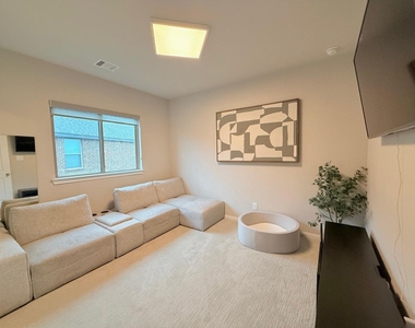 15782 Cairnwell Bend Drive - Photo Thumbnail 29