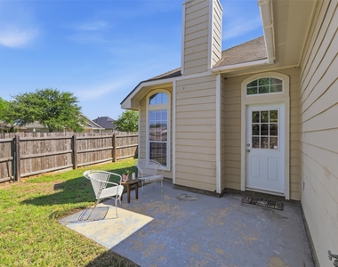 3907 Bridgeberry Court - Photo Thumbnail 16
