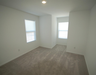 16219 Domestic Dove Way - Photo Thumbnail 10
