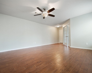 15426 Sableton Crest Lane - Photo Thumbnail 6