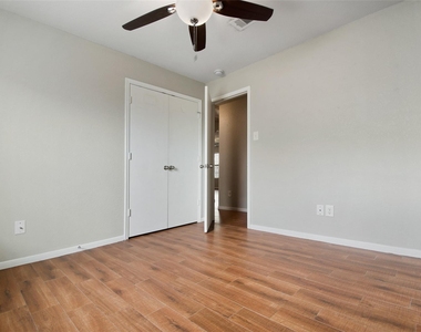 15426 Sableton Crest Lane - Photo Thumbnail 20