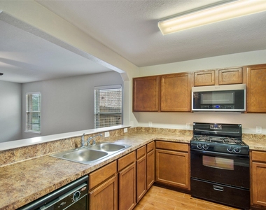 15426 Sableton Crest Lane - Photo Thumbnail 31