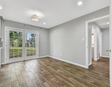 11226 Blades Street - Photo Thumbnail 12