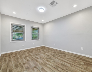 11226 Blades Street - Photo Thumbnail 22