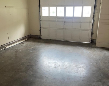 2114 Evergreen Lane - Photo Thumbnail 1