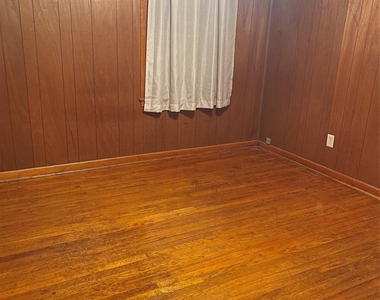 2114 Evergreen Lane - Photo Thumbnail 13