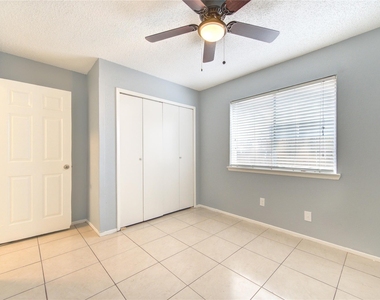 12023 Plumbrook Drive - Photo Thumbnail 33