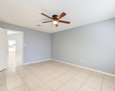 12023 Plumbrook Drive - Photo Thumbnail 27