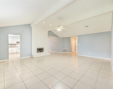 12023 Plumbrook Drive - Photo Thumbnail 18