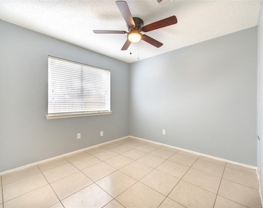 12023 Plumbrook Drive - Photo Thumbnail 32