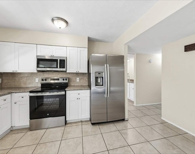 5126 Girnigoe Drive - Photo Thumbnail 3
