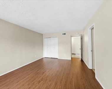 5126 Girnigoe Drive - Photo Thumbnail 9