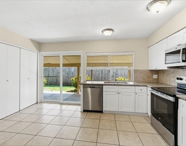 5126 Girnigoe Drive - Photo Thumbnail 4