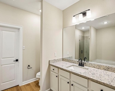 3085 Sorrento Hill Drive - Photo Thumbnail 17