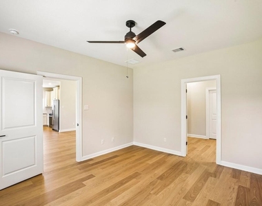 3085 Sorrento Hill Drive - Photo Thumbnail 16