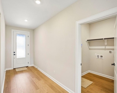 3085 Sorrento Hill Drive - Photo Thumbnail 10