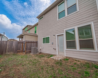 10511 Blankiet Lane - Photo Thumbnail 43
