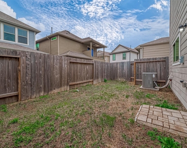 10511 Blankiet Lane - Photo Thumbnail 42