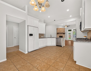 8155 Laughing Falcon Trail - Photo Thumbnail 14