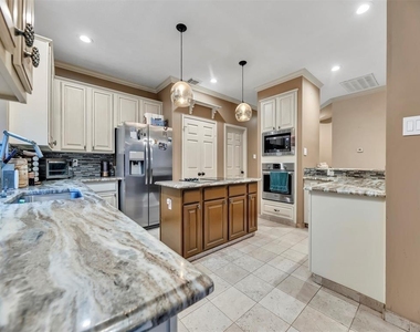 5319 Arbor Bridge Court - Photo Thumbnail 3