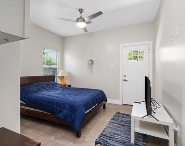 7101 Foster Street - Photo Thumbnail 15