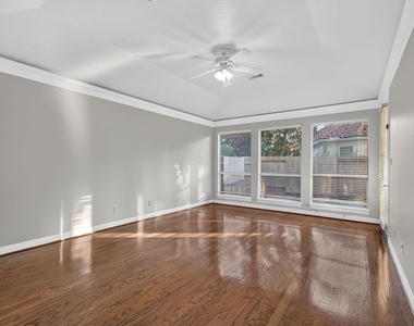 13511 Indigo Lake - Photo Thumbnail 17