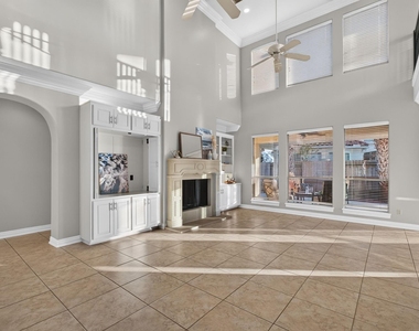 13511 Indigo Lake - Photo Thumbnail 7