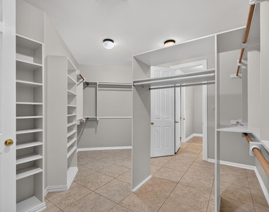 13511 Indigo Lake - Photo Thumbnail 21