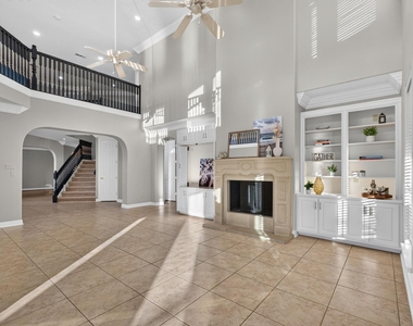 13511 Indigo Lake - Photo Thumbnail 6