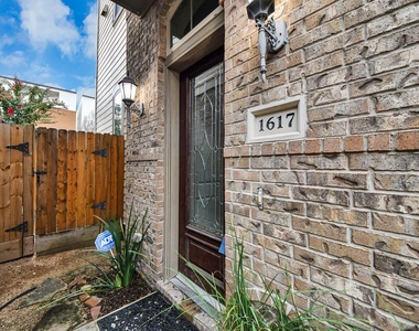 1617 W 23rd Street - Photo Thumbnail 4