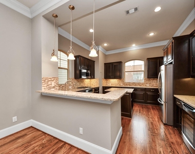 1617 W 23rd Street - Photo Thumbnail 8