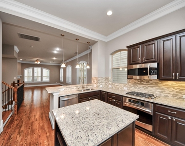 1617 W 23rd Street - Photo Thumbnail 12