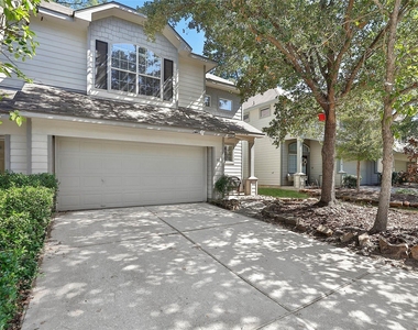 111 W Burberry Circle - Photo Thumbnail 29