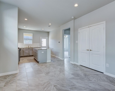 2202 Windy Grove Drive - Photo Thumbnail 5