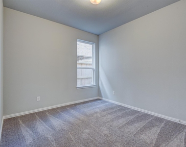 2202 Windy Grove Drive - Photo Thumbnail 12