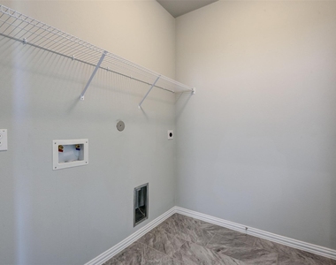2202 Windy Grove Drive - Photo Thumbnail 15