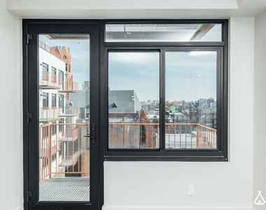 594 Bushwick Ave - Photo Thumbnail 5