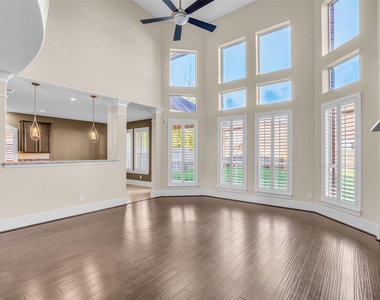29011 Comal Karst Drive - Photo Thumbnail 10