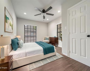 7312 Main Street - Photo Thumbnail 8