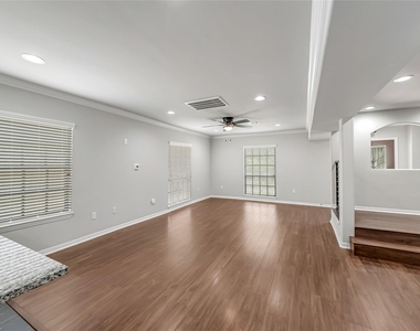 7312 Main Street - Photo Thumbnail 1