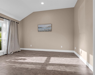 11506 Faulkey Gully Circle - Photo Thumbnail 7