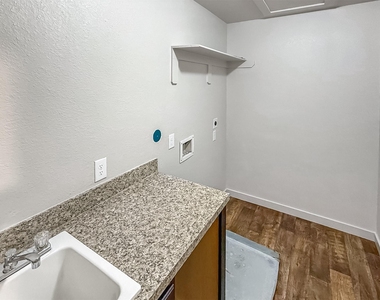 10535 Mills Road - Photo Thumbnail 24