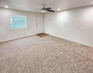 10535 Mills Road - Photo Thumbnail 3
