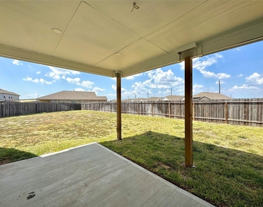 5410 Pembrokeshire Circle - Photo Thumbnail 24