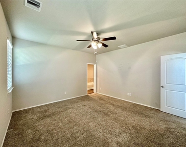 5410 Pembrokeshire Circle - Photo Thumbnail 10
