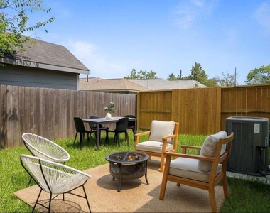 8141 Jeffery Street - Photo Thumbnail 18
