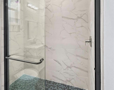 8141 Jeffery Street - Photo Thumbnail 12